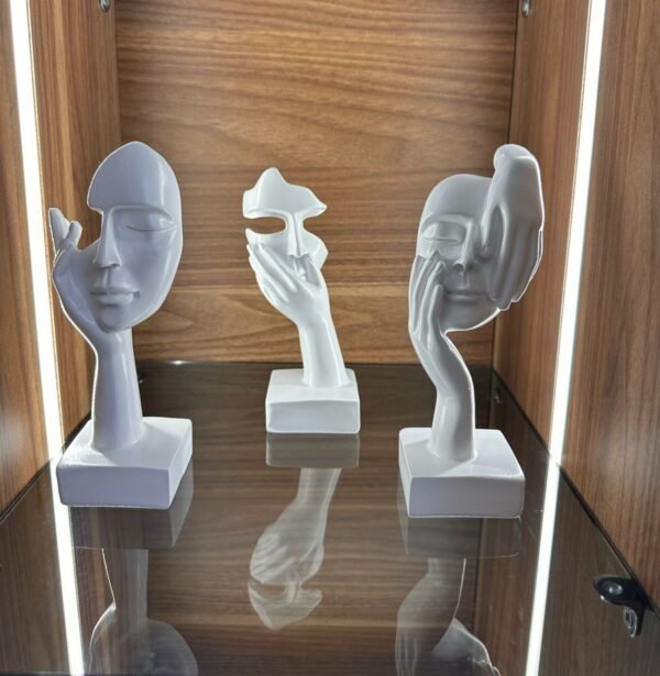 3 pieces European-Style Character