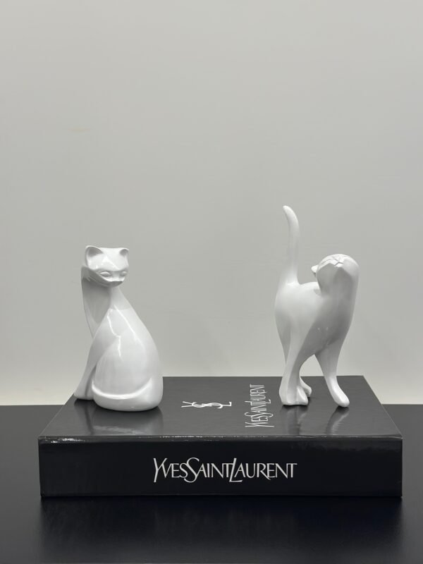 Set of two Cats